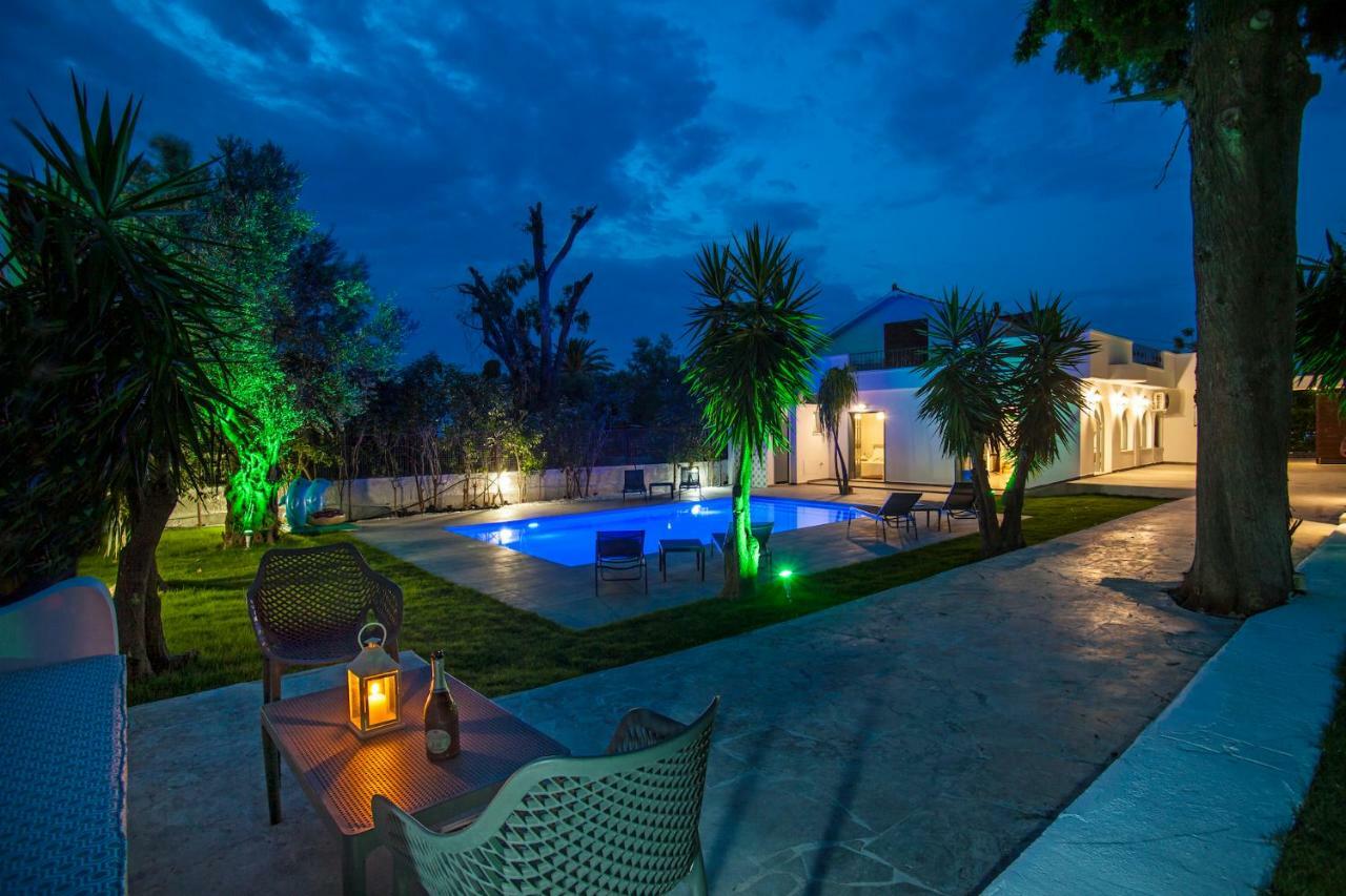 Bella Foresta Villa II Ixia  Exterior foto